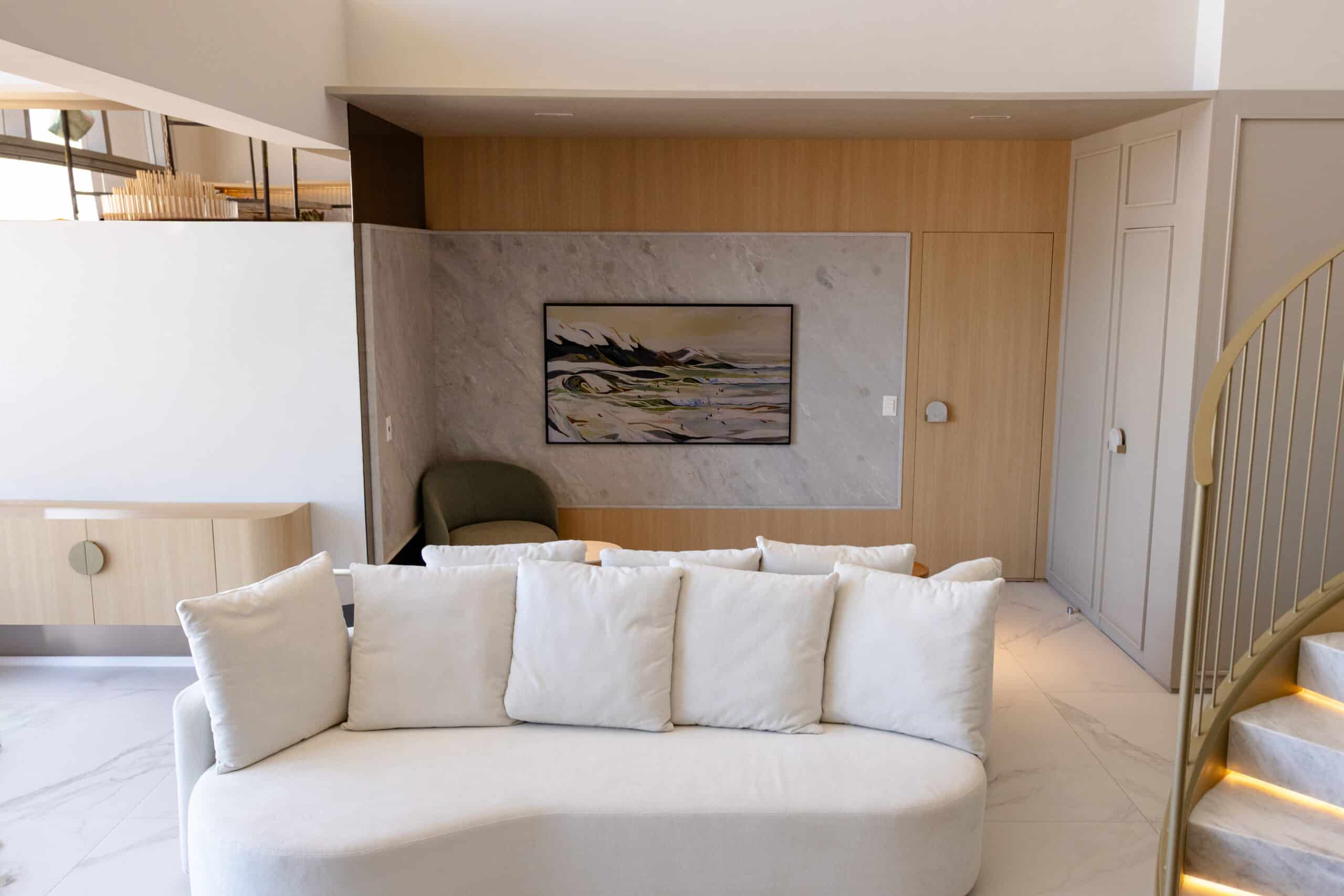 Chapas de mármore e granito selecionadas no showroom da Turim